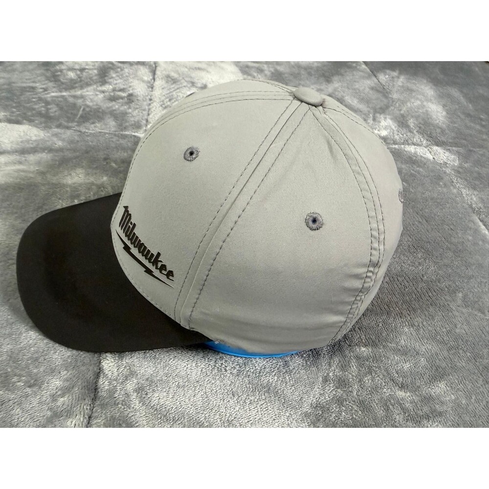 Milwaukee WorkSkin Fitted Hat S/M Gray Black Flexfit Yupoong Cap Used Excellent - Picture 4 of 8